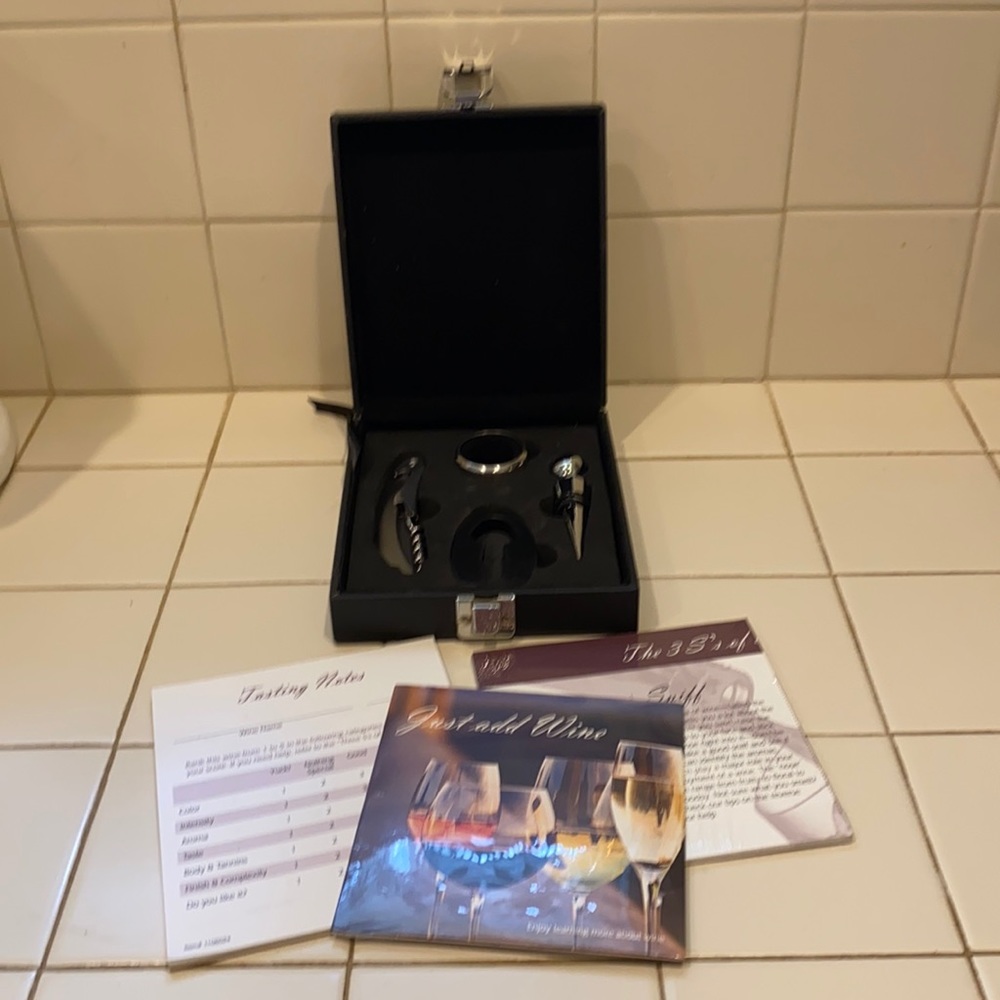 Biltmore wine tools set